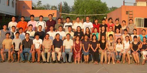 2007届部分学员与田明老师留影